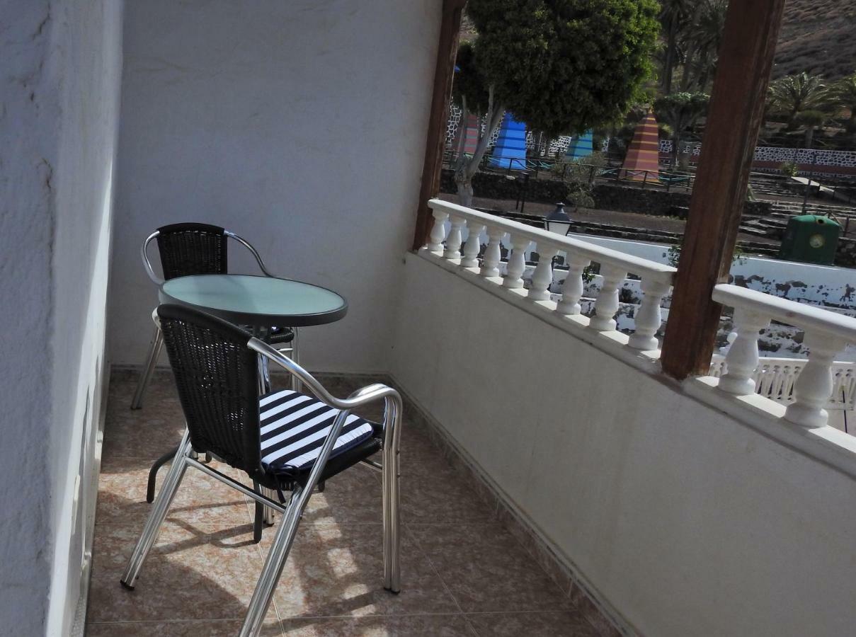 La Palmera1 Casa Al Primer Piso Con 2 Dormitorios - Two Bedroom House On The First Floor --- La Palmera 2 Casa En Planta Baja Con 1 Dormitorio, One Bedroom House On The Ground Floor Agaete  Ngoại thất bức ảnh
